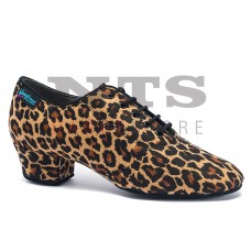 International dance shoes practice - Leopard