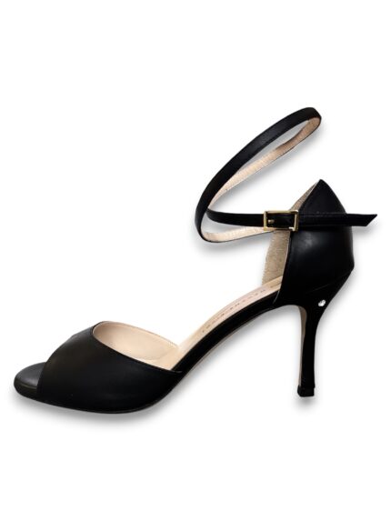 Vrhunske Madame Pivot cipele za tango ples s dugačkim remenom i otvorenim prstima i elegantnoj peti od 8cm.