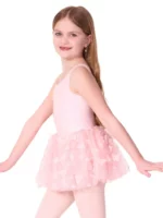 Dječji baletni triko sa tutu suknjom s leptirićima.